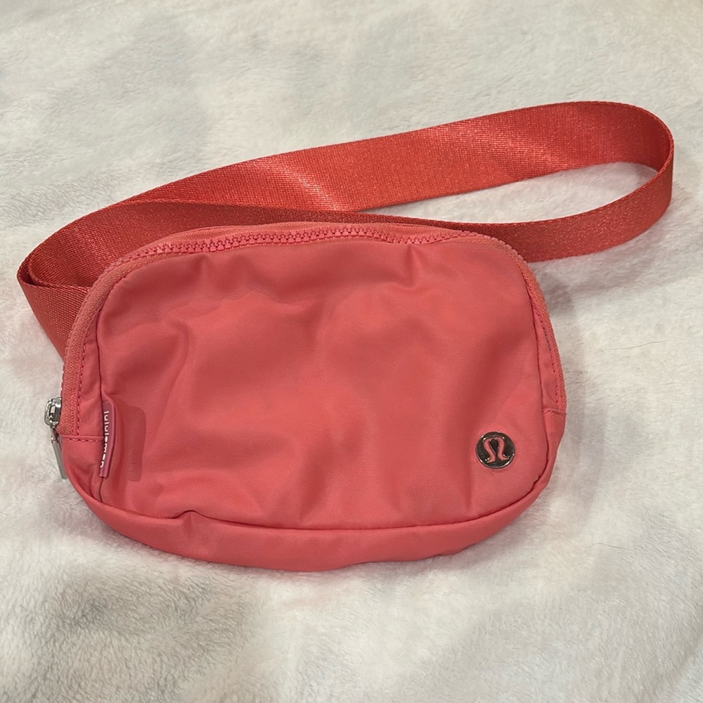 Pink Lululemon belt bag